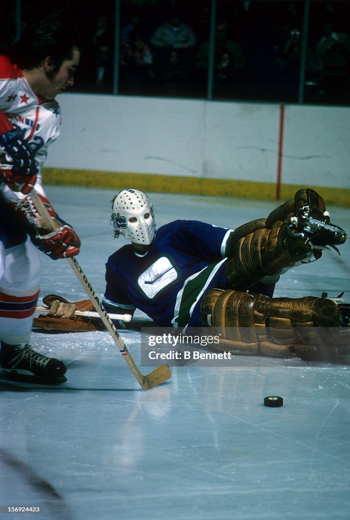 Vancouver Canucks v Washington Captials