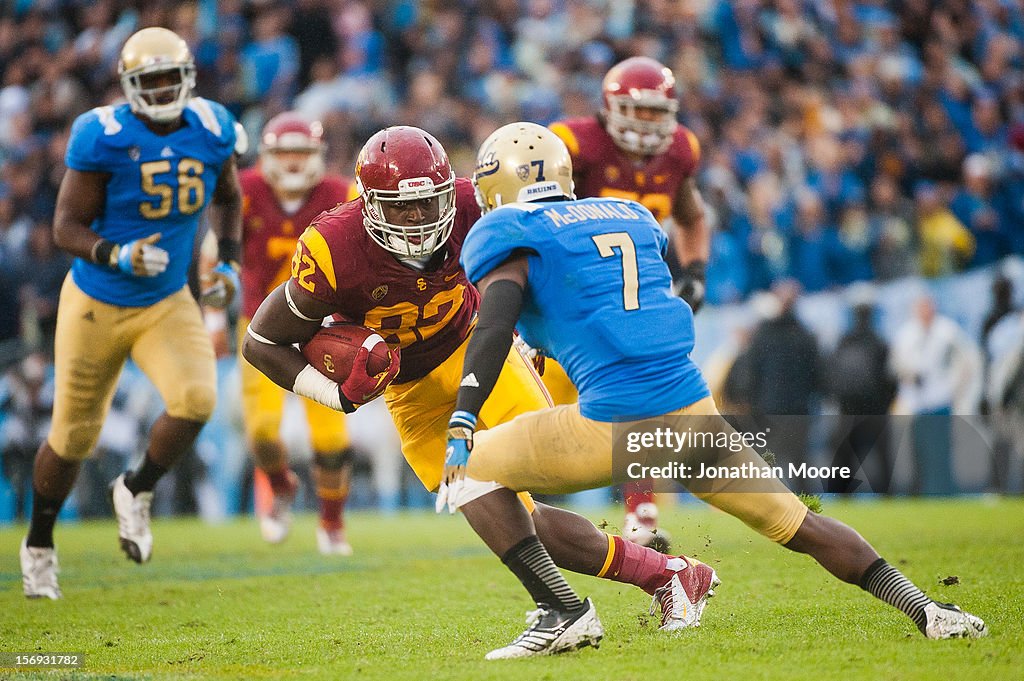 USC v UCLA Football