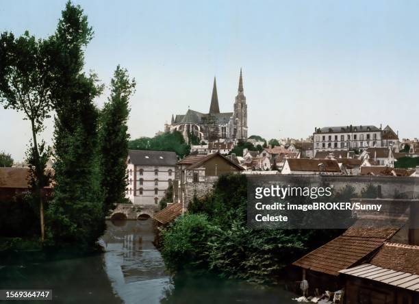 the eure and the new bridge, chartres, france, c. 1890, historic, digitally enhanced reproduction of a photochrome print from 1895 - オルタナティブプロセス点のイラスト素材／クリップアート素材／マンガ素材／アイコン素材