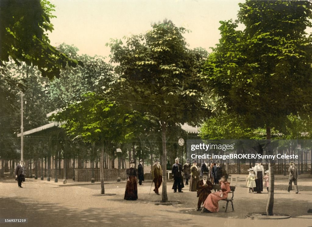 Rakoczi spring in Bad Kissingen, Bavaria, Germany, around 1900, Historic, digitally restored reproduction of a photochromic print from the period