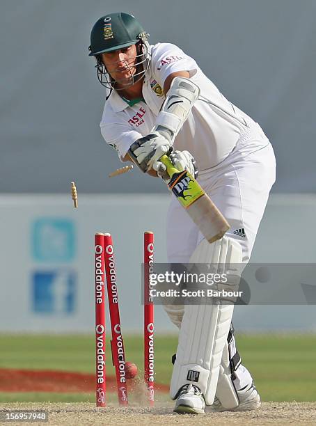 Peter Siddle of Australia bowls Rory Kleinveldt of South Africa during day five of the Second Test Match between Australia and South Africa at...