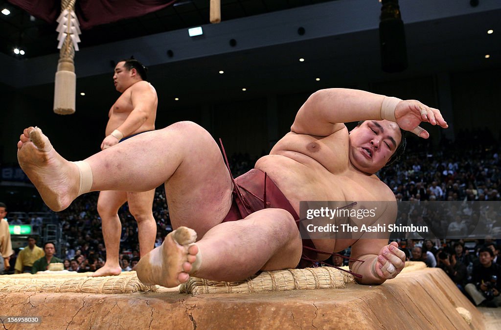 Grand Sumo November Tournament - Day 15