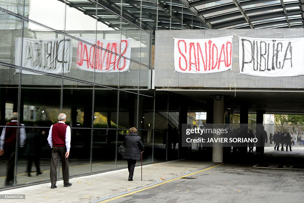 SPAIN-FINANCE-PUBLIC-DEBT-HEALTH-PROTEST