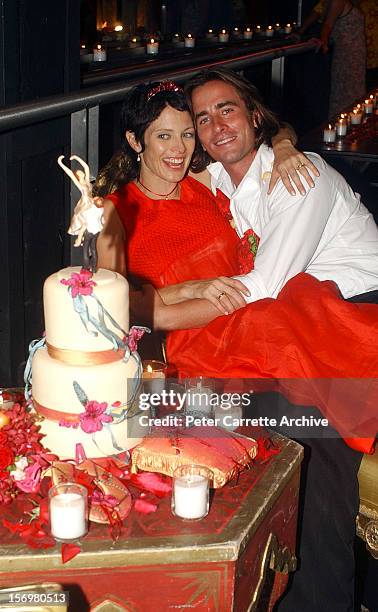 Australian actor Kip Gamblin and dancer Linda Ridgeway at their wedding reception on March 20, 2004 in Sydney, Australia.