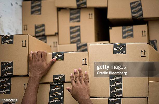 Central Load Dispatch Center Photos and Premium High Res Pictures ...