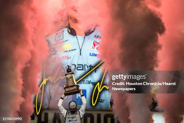 Geico Bas 33 Bassmaster Classic Champion Stock Photos, High-Res Pictures, and ...