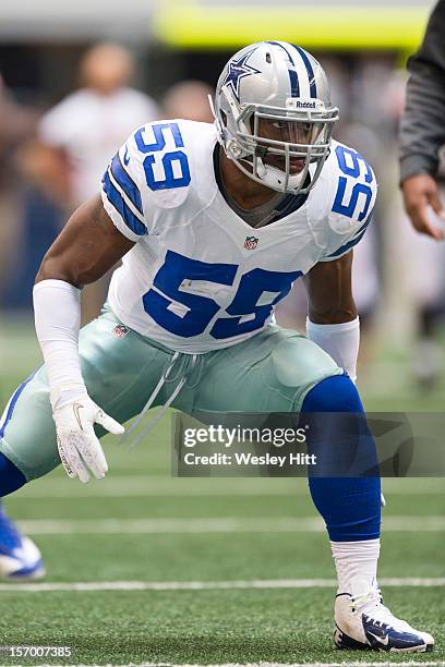 Ernie Sims of the Dallas Cowboys warming up before a game against the Cleveland Browns at Cowboys Stadium on November 18, 2012 in Arlington, Texas....