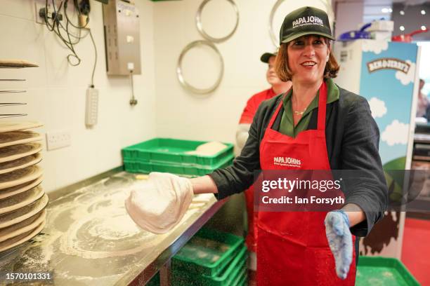 Rachel Reeves Cooking Rachel Reeves Photos and Premium High Res Pictures - Getty Images