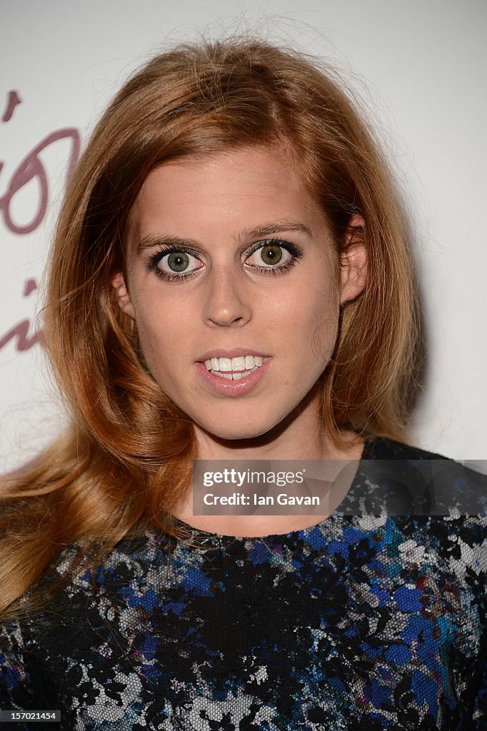 British Fashion Awards 2012 - Inside Arrivals