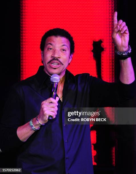Lionel Richie perform on stage at Muhammad Ali's Celebrity Fight Night XVIII on March 24, 2012 in Phoenix, Arizona. The event supports the fight...