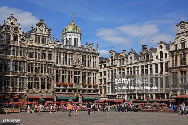 belgium, brussels, la grand place - grand place brussels fotografías e imágenes de stock