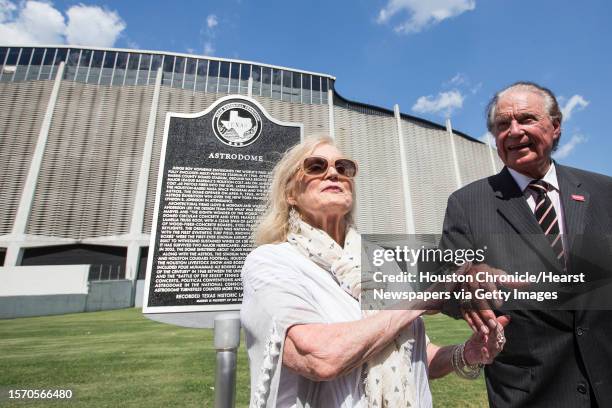 Dene Hofheinz, daughter of Judge Roy Hofheinz, shakes hands with Welcome Wilson during the dedication of a Texas State Historical Marker, honoring...