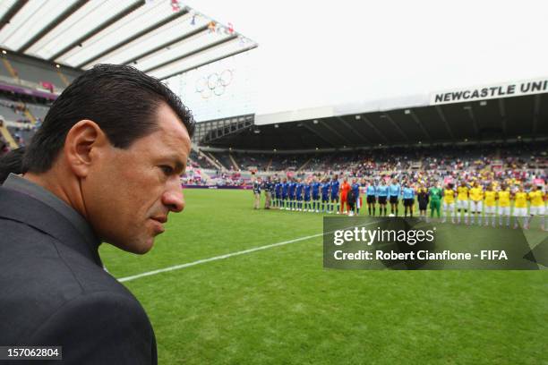 Ricardo Rozo coach of Colombia looks on prior to the Women's Football first round Group G match between France and Colombia on Day 4 of the London...