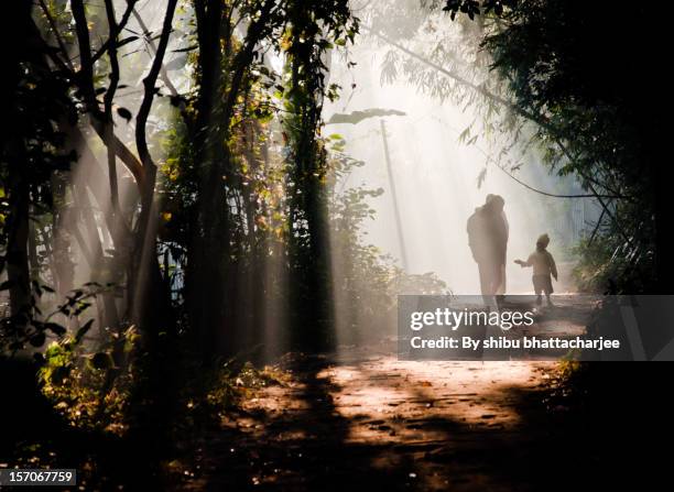 days life get started - winter bangladesh fotografías e imágenes de stock