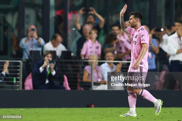 Lionel Messi of Inter Miami CF waves to fans as he exits the match in the second half during the Leagues Cup 2023 match between Inter Miami CF and...