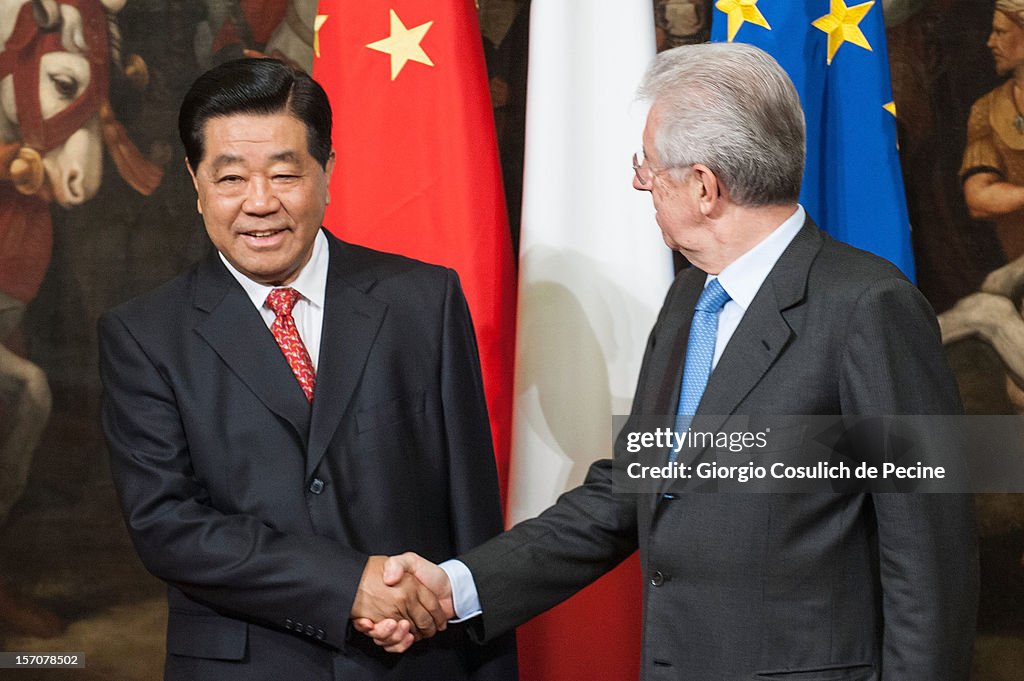 Mario Monti Meets Jia Qinglin, Chairman of the National Committee of the Chinese People's Political Consultative Conference