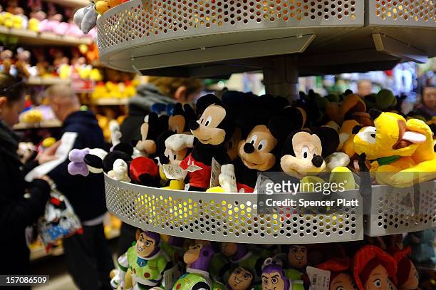 7.002 e imágenes de Disney Store - Getty Images
