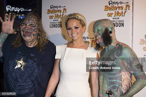 Jennifer Ellison With Cat Stalker And Mr Lizard At The Ripleys Believe It Or Not Launch In Piccadilly Circus, London.