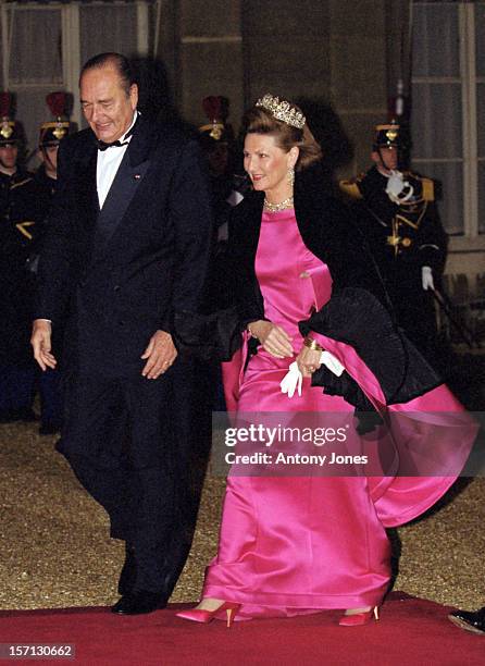 King Harald & Queen Sonja Of Norway'S State Visit To France.Meeting With President Jacques Chirac & Wife Bernadette At The Royal Palace.