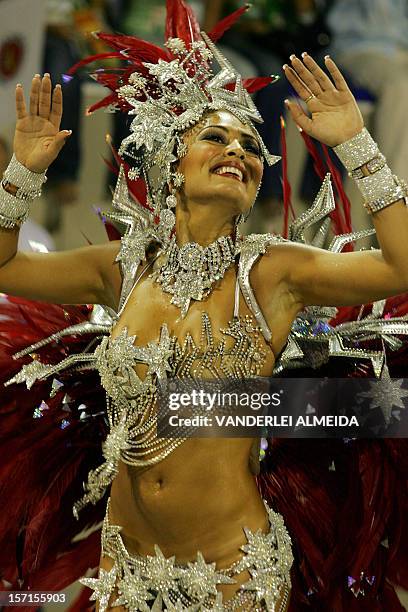 Brazilian actress Juliana Paez, the queen of the drums of Unidos do Viradouro samba school, performs on the second night, 28 February 2006 of the Rio...