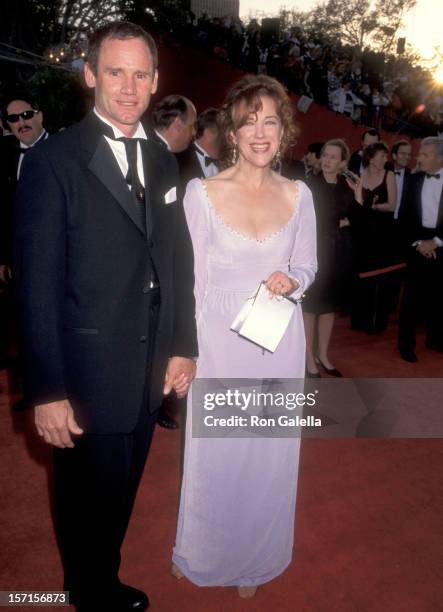 Actress Catherine O'Hara and husband Bo Welch attend the 68th Annual Academy Awards on March 25, 1996 at Dorothy Chandler Pavilion in Los Angeles,...