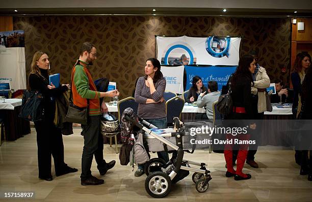 Job Interview Queue Job Interview Queue Photos and Premium High Res Pictures - Getty Images