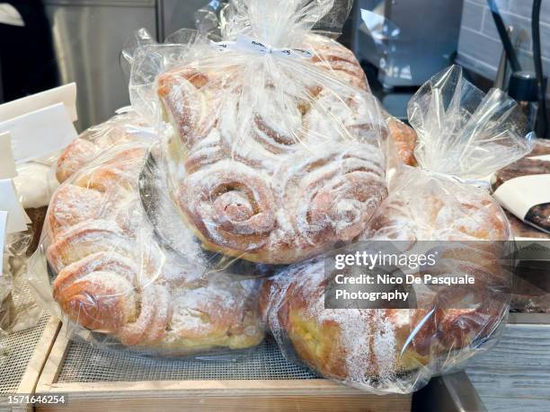 roses cake (torta delle rose), mantua, italy - torta pasquale stock-fotos und bilder