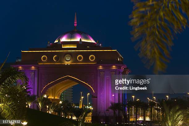 abu dhabi emirates palace - abu dhabi night stock pictures, royalty-free photos & images
