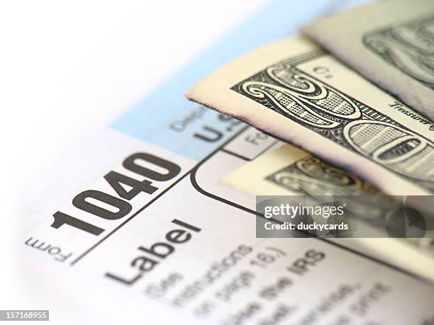 tax refund - 1040 stock pictures, royalty-free photos & images