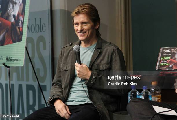 Denis Leary promotes his new book, "Merry F***in' Christmas" at Barnes & Noble Union Square on November 29, 2012 in New York City.