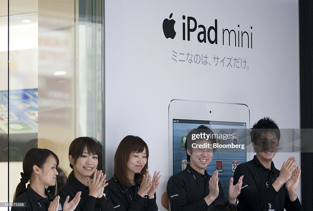 Softbank And KDDI Start To Sell iPad Mini