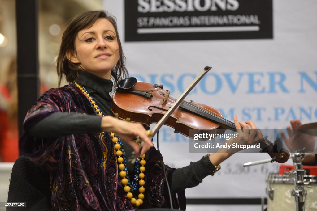 Station Sessions 2012 - Anna Phoebe