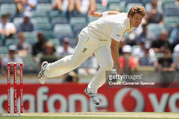 Shane Watson of Australia bowls during day one of the Third Test Match between Australia and South Africa at the WACA on November 30, 2012 in Perth,...