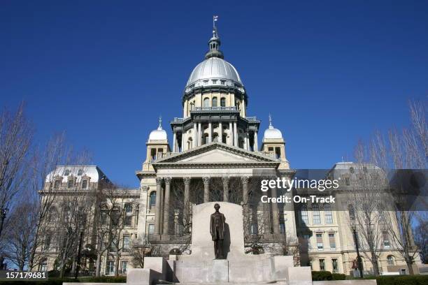 edificio del capitolio del estado de illinois - springfield illinois fotografías e imágenes de stock
