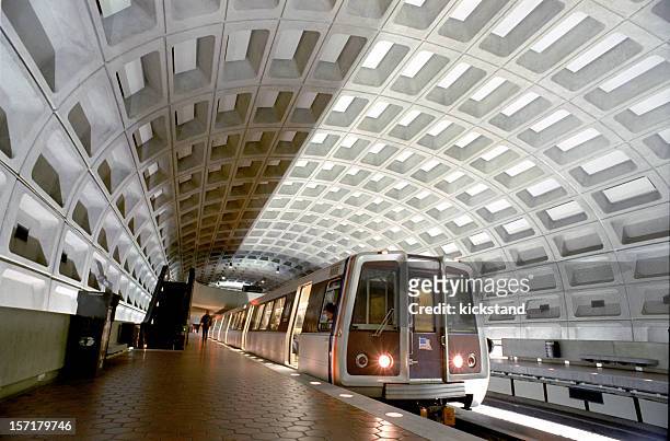 ワシントン dc の地下鉄 - 地下鉄電車 ストックフォトと画像