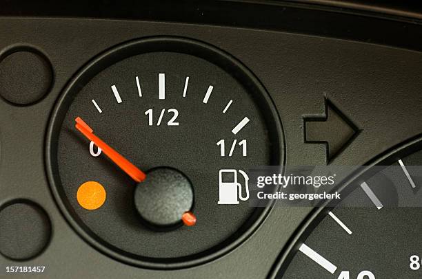 running on empty - fossil fuel stock pictures, royalty-free photos & images