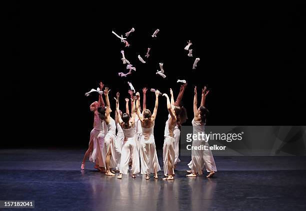 contemporary dance - performance stockfoto's en -beelden