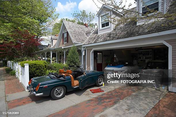 classic garage - vehicle door stock pictures, royalty-free photos & images