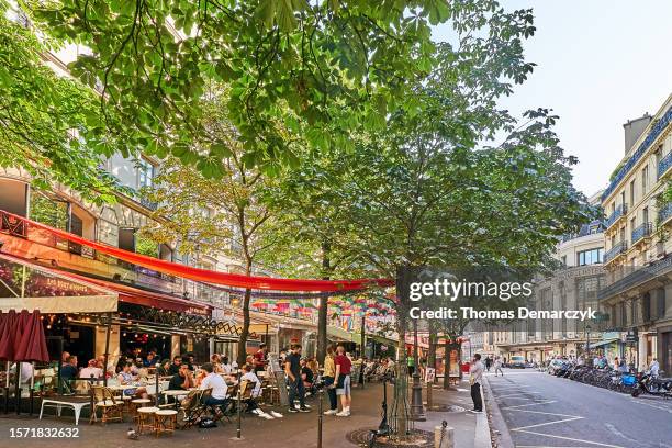 paris - le marais stock pictures, royalty-free photos & images