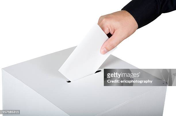 mann hineinstecken eine leere stimme - ballot box stock-fotos und bilder
