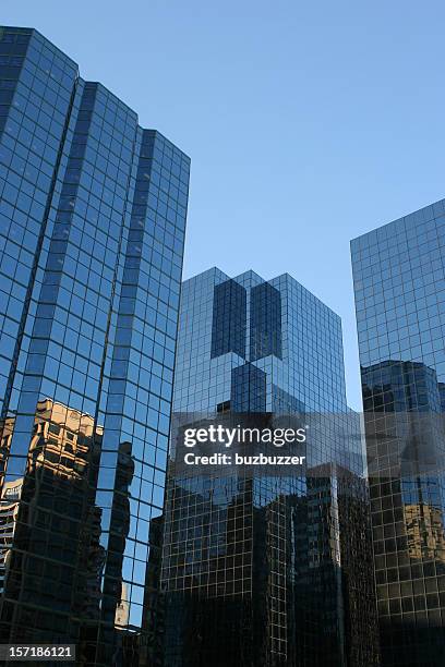 modern financial district - ottawa building stock pictures, royalty-free photos & images