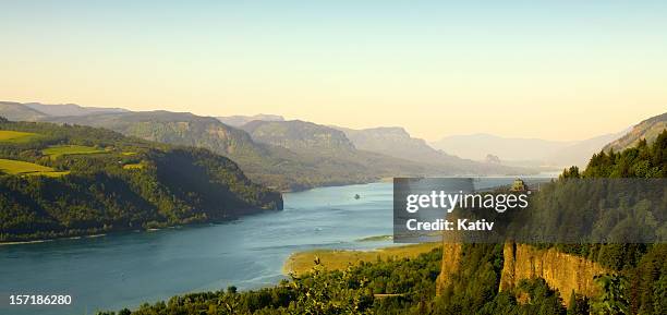 columbia gorge - columbia gorge - fotografias e filmes do acervo