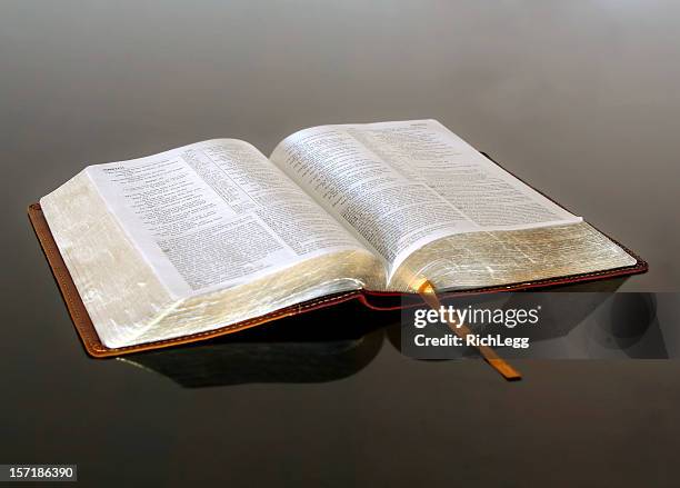 open bible - open bible stock pictures, royalty-free photos & images