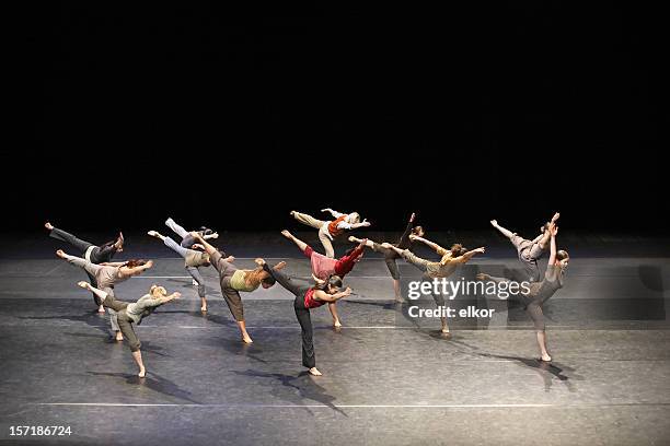 contemporary dance - contemporary dance stock-fotos und bilder