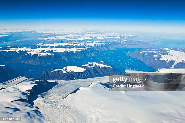aerial of greenland glaciers and icebergs - gletsjer stock pictures, royalty-free photos & images