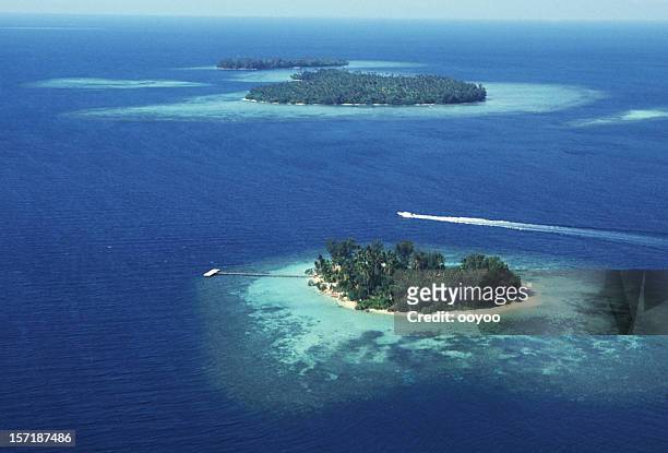 aerial view of south islands - list of islands by highest point stock pictures, royalty-free photos & images