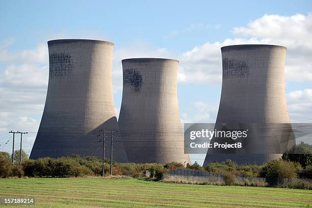 didcot power station - cooling tower stock pictures, royalty-free photos & images