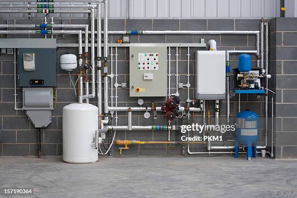 services im neuen factory - boiler stock-fotos und bilder