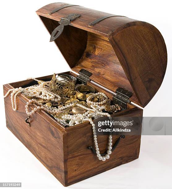 large treasure chest - gold hoop earring stockfoto's en -beelden