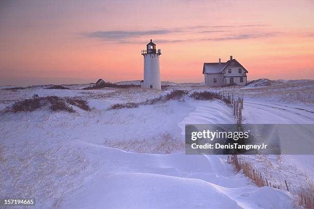 race point phare de cape cod - cape cod photos et images de collection